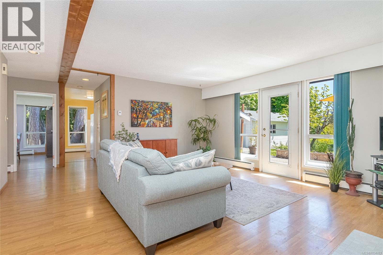 For Sale: 610 Chinook Ave, Parksville, ON | 4 Bed, 3 Bath House for $295,000. See 26 photos!