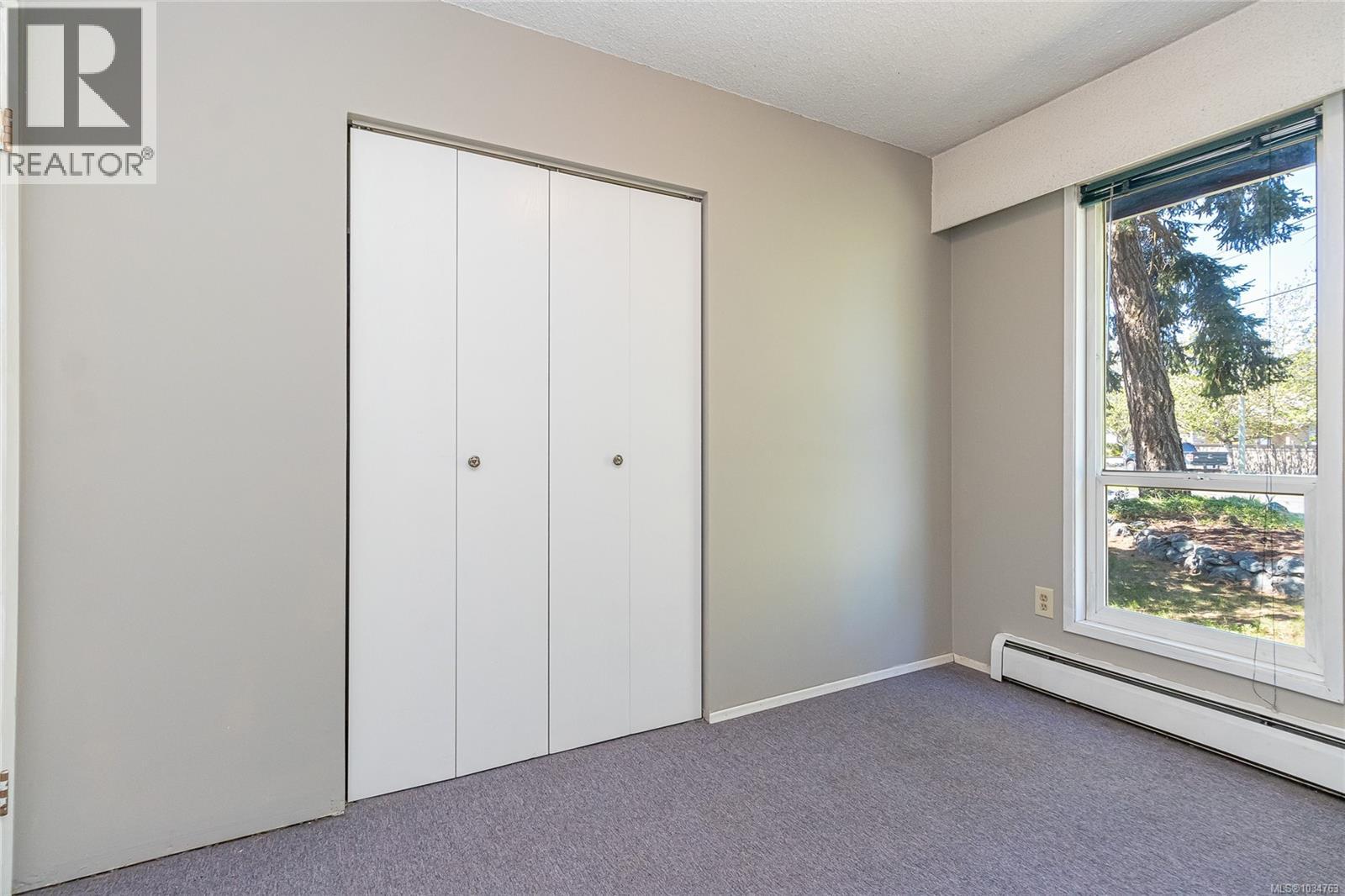 For Sale: 610 Chinook Ave, Parksville, ON | 4 Bed, 3 Bath House for $295,000. See 26 photos!
