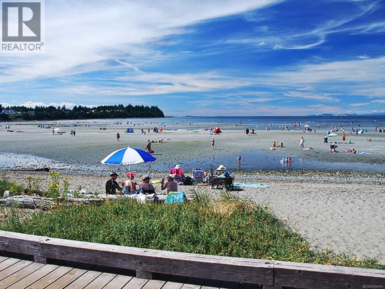 For Sale: 610 Chinook Ave, Parksville, ON | 4 Bed, 3 Bath House for $295,000. See 26 photos!