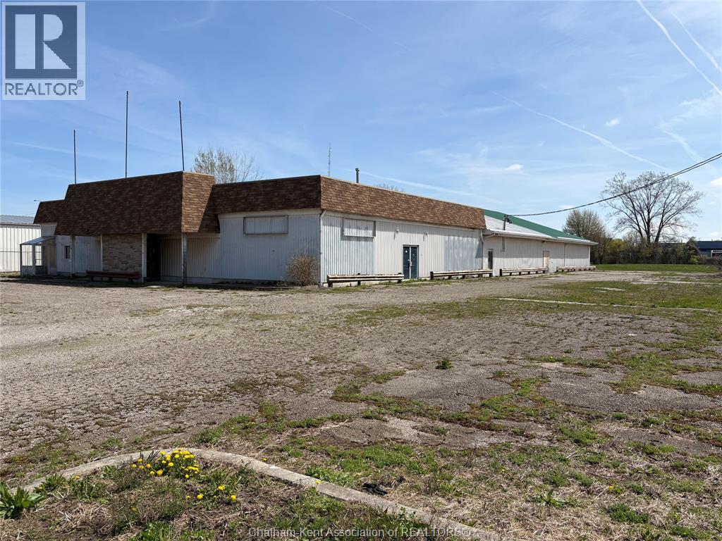 350 Arnold Street, Wallaceburg, Ontario  N8A 3P5 - Photo 3 - 26010273