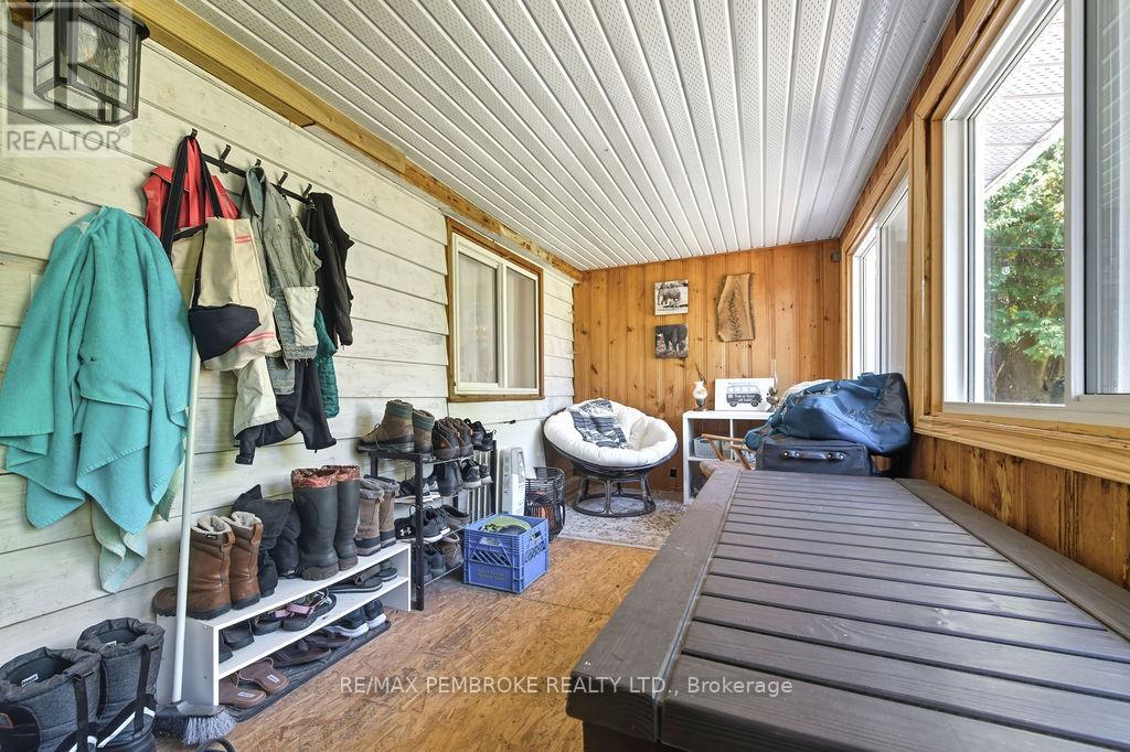 325 Chamberlain Street, Pembroke, Ontario  K8A 2M7 - Photo 20 - X13091208