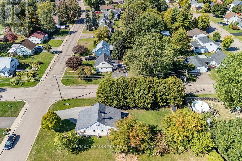 325 Chamberlain Street, Pembroke, Ontario  K8A 2M7 - Photo 48 - X13091208