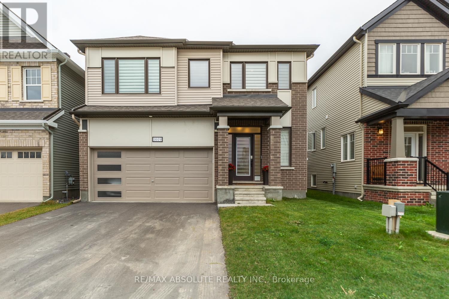 1019 Apolune Street, Ottawa, Ontario  K2J 6N8 - Photo 2 - X13091140