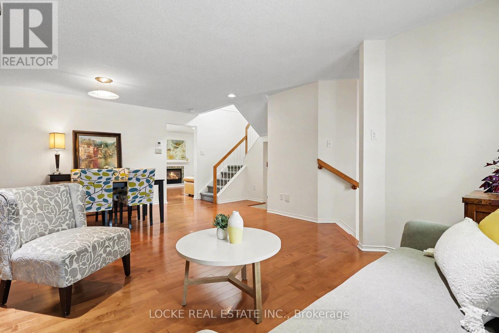 6020 Longleaf Drive, Ottawa, Ontario  K1W 1J2 - Photo 5 - X13091154