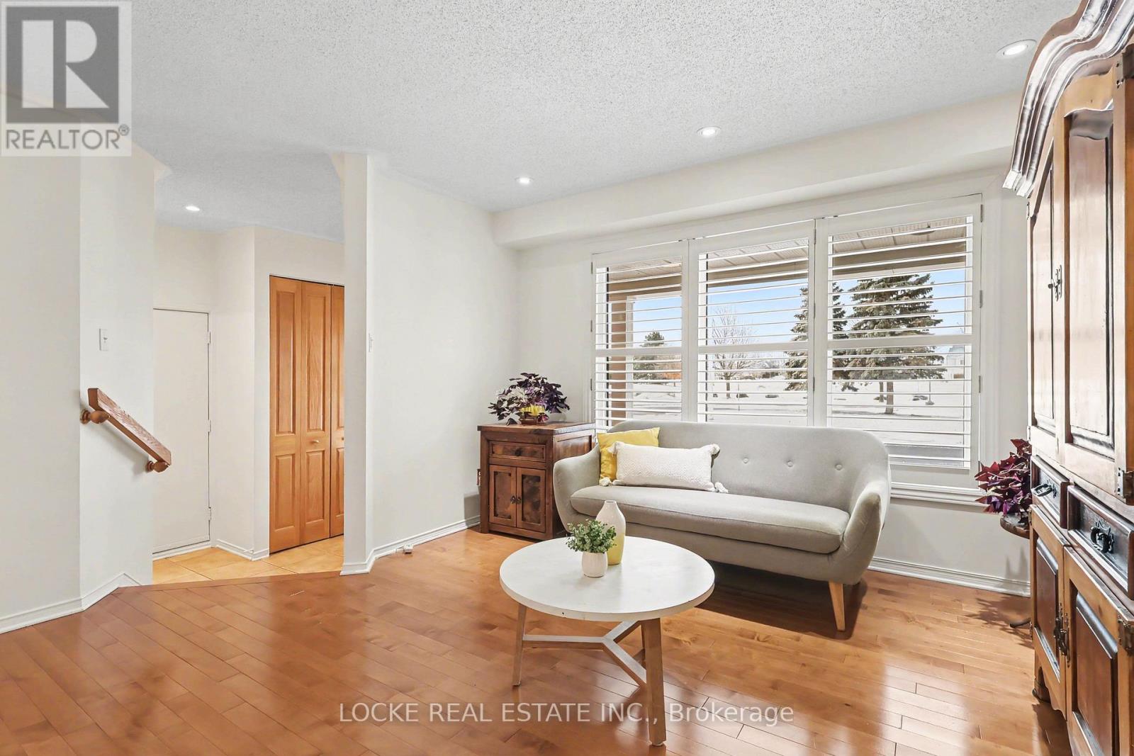 6020 Longleaf Drive, Ottawa, Ontario  K1W 1J2 - Photo 6 - X13091154