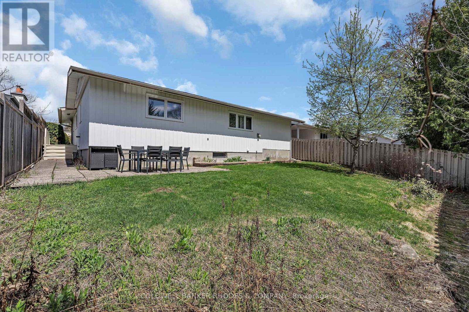 2047 Woodglen Crescent, Ottawa, Ontario  K1J 6G6 - Photo 32 - X13091184