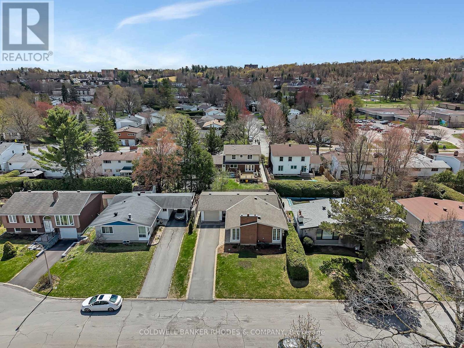 2047 Woodglen Crescent, Ottawa, Ontario  K1J 6G6 - Photo 36 - X13091184