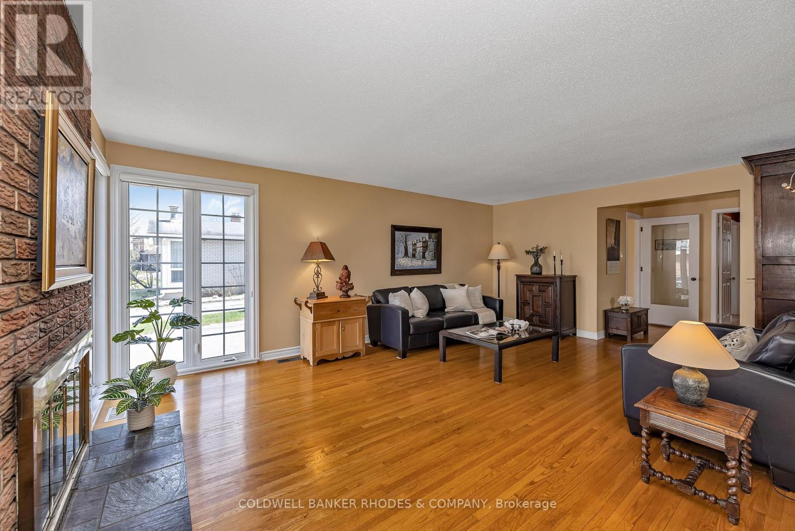 2047 Woodglen Crescent, Ottawa, Ontario  K1J 6G6 - Photo 7 - X13091184
