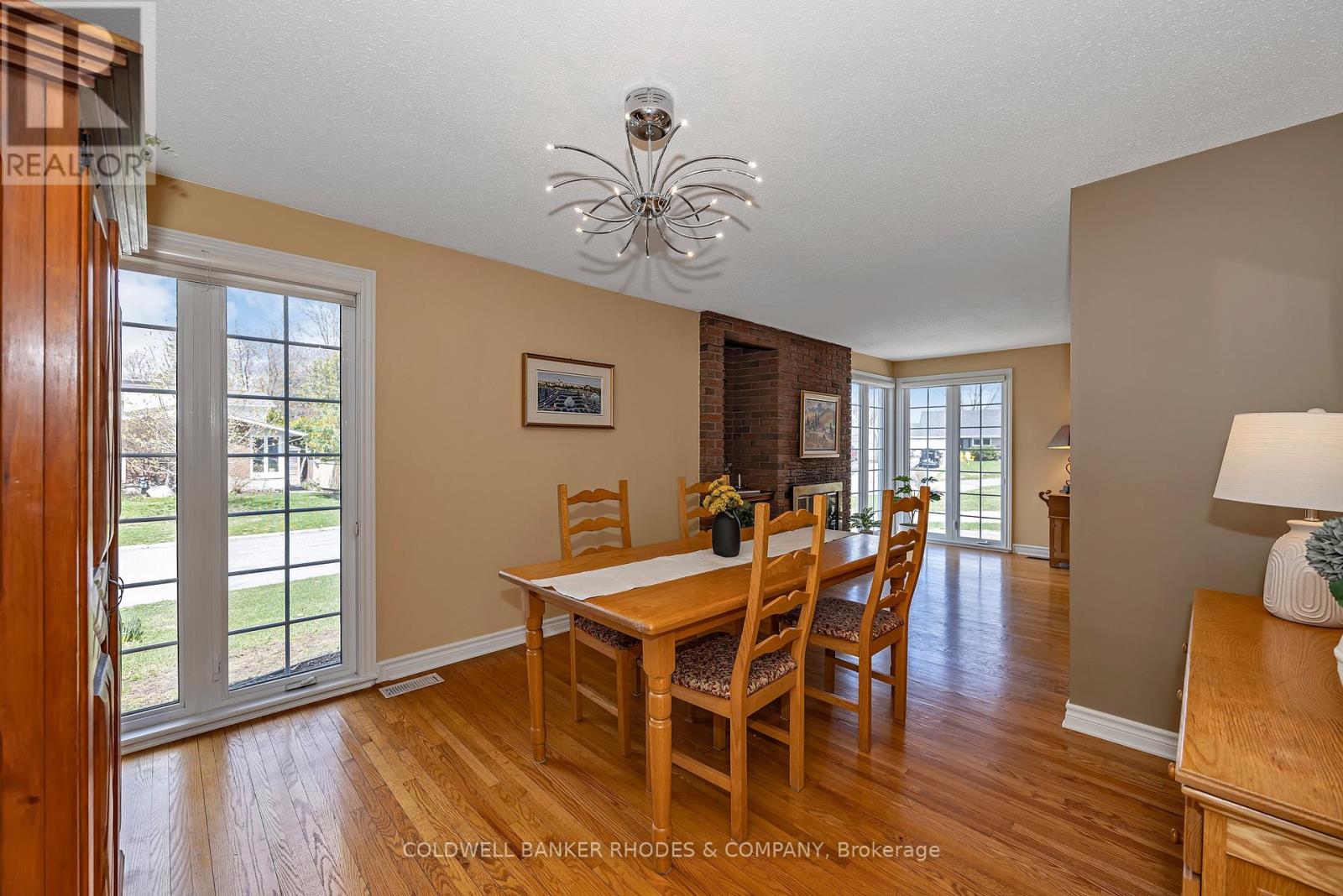 2047 Woodglen Crescent, Ottawa, Ontario  K1J 6G6 - Photo 9 - X13091184