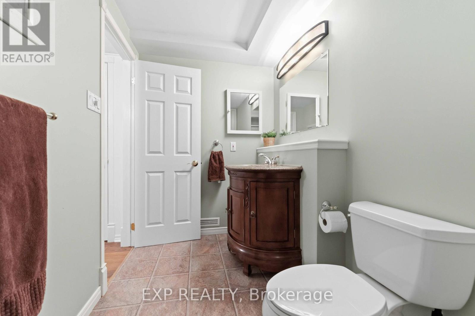 31 Four Seasons Drive, Ottawa, Ontario  K2E 7P9 - Photo 37 - X13091200