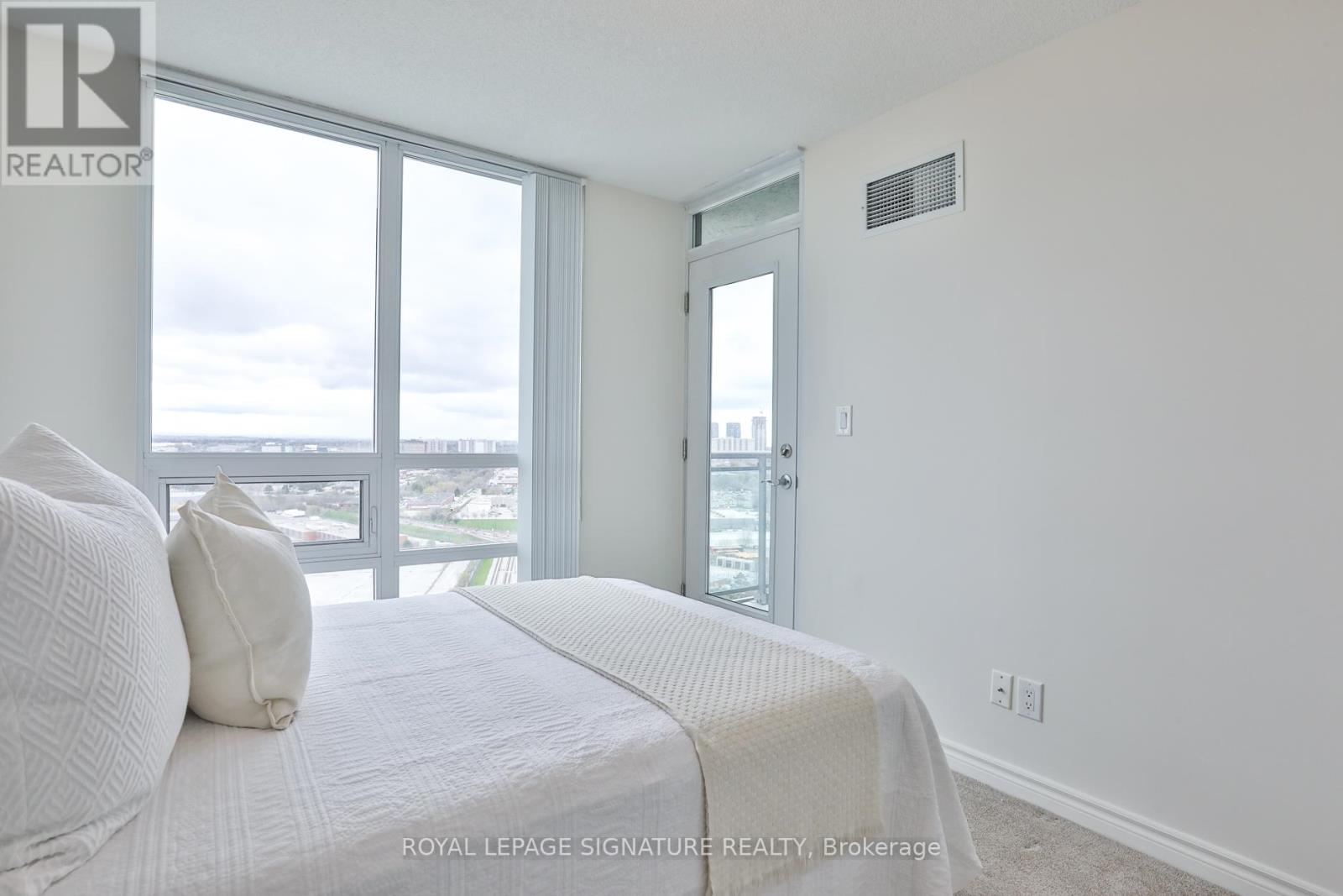 2207 - 88 Grangeway Avenue, Toronto, Ontario  M1H 0A2 - Photo 25 - E13090338