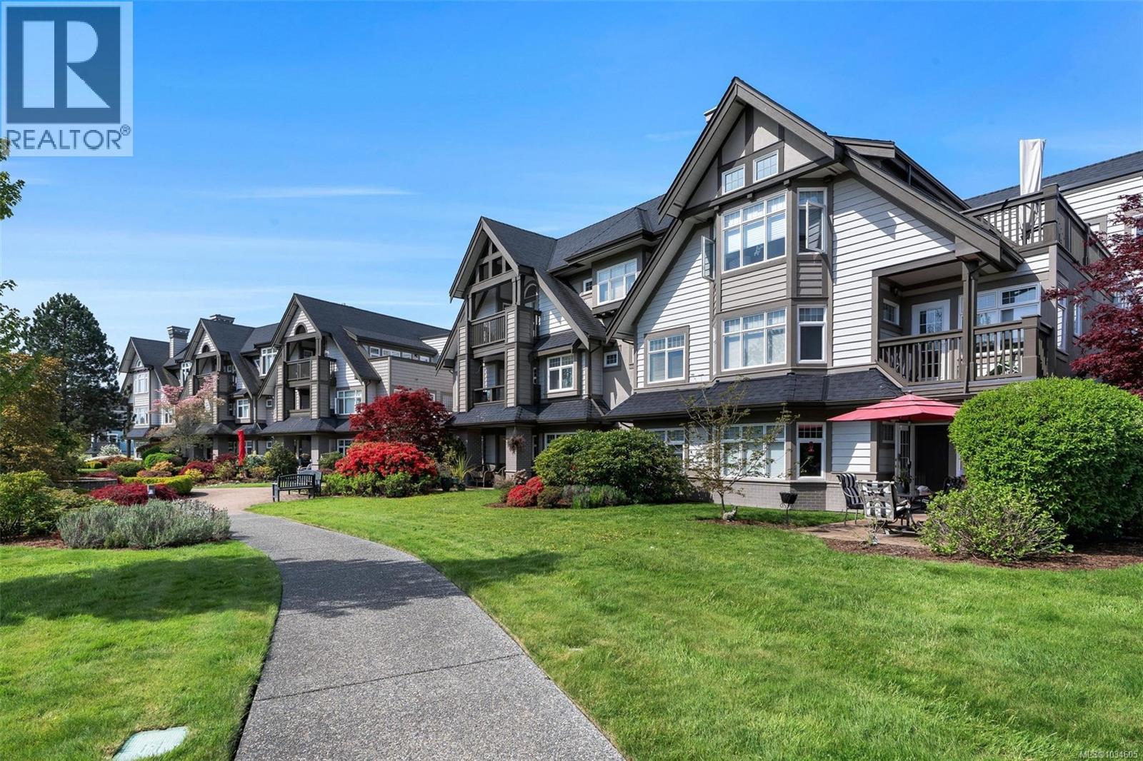 216 4490 Chatterton Way, Saanich, British Columbia