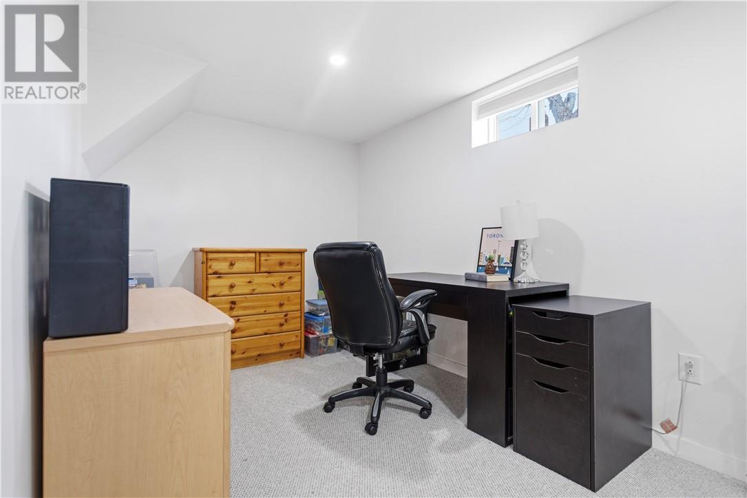32 Lindsley Street, Falconbridge, Ontario  P0M 1S0 - Photo 27 - 2127479