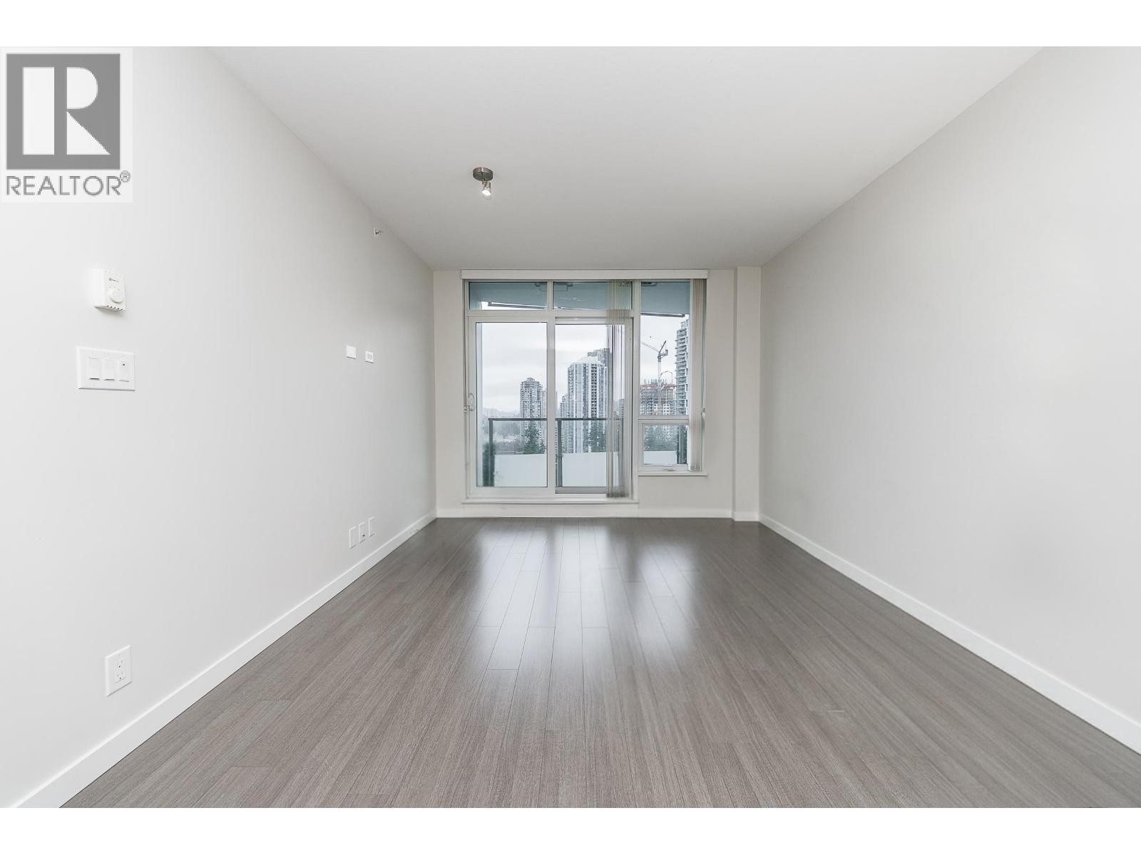 2207 3093 Windsor Gate, Coquitlam, British Columbia  V3B 0N2 - Photo 7 - R3120157