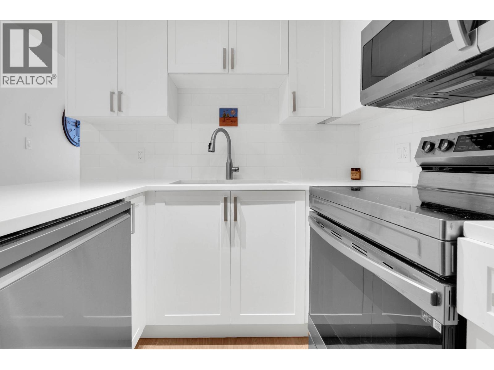 801 488 Helmcken Street Street, Vancouver, British Columbia  V6B 6E4 - Photo 12 - R3120165