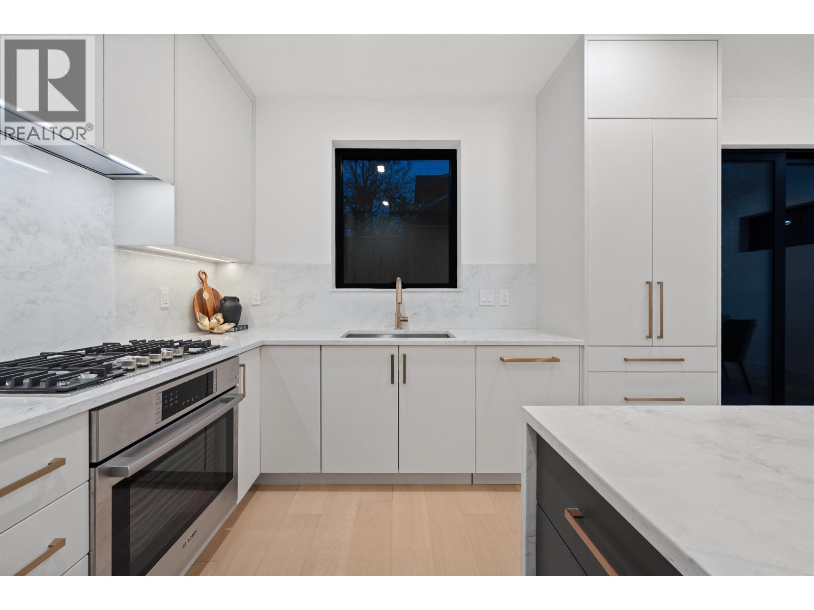 3670 Fleming Street, Vancouver, British Columbia  V5N 3V8 - Photo 17 - R3120167