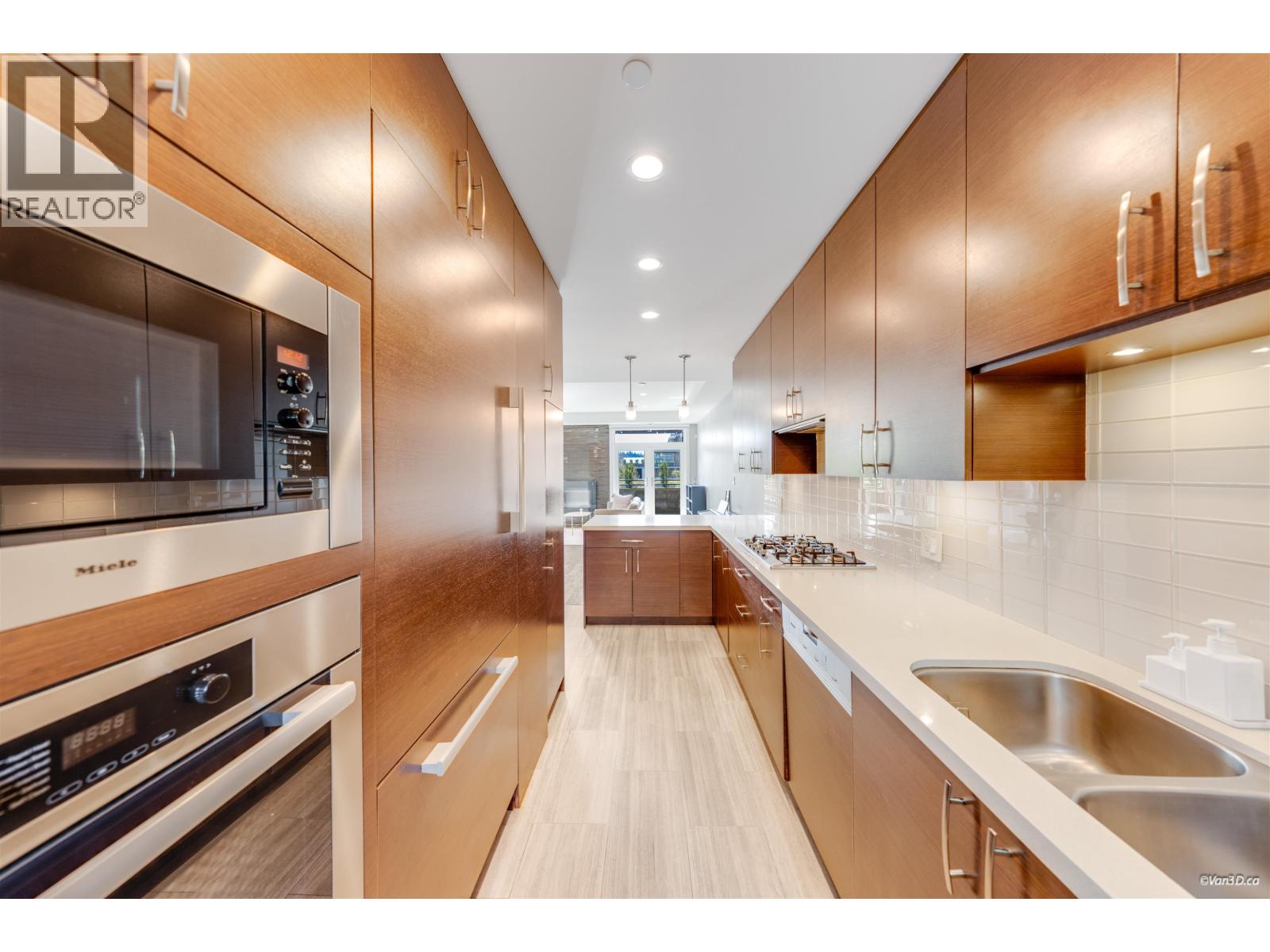453 13th Street, West Vancouver, British Columbia  V7T 2N7 - Photo 12 - R3120179