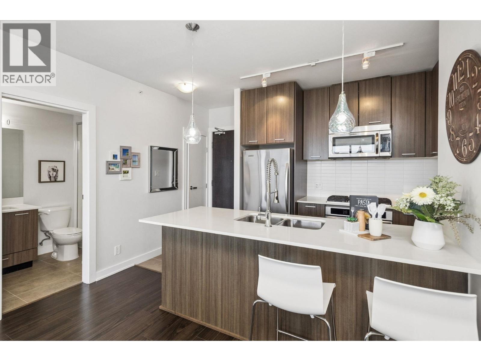 2202 301 Capilano Road, Port Moody, British Columbia V3H 0G6 - Photo 10 - R3120207