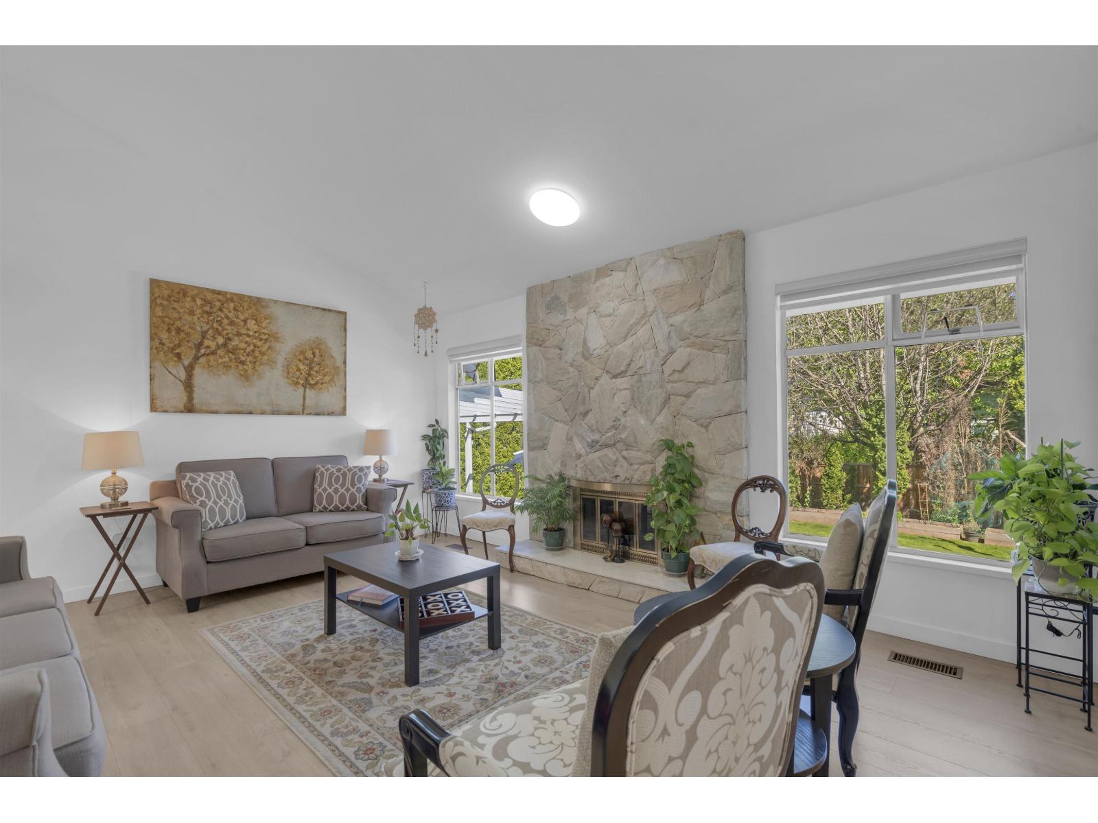 10048 157 Street, Surrey, British Columbia  V4N 2R9 - Photo 3 - R3119610