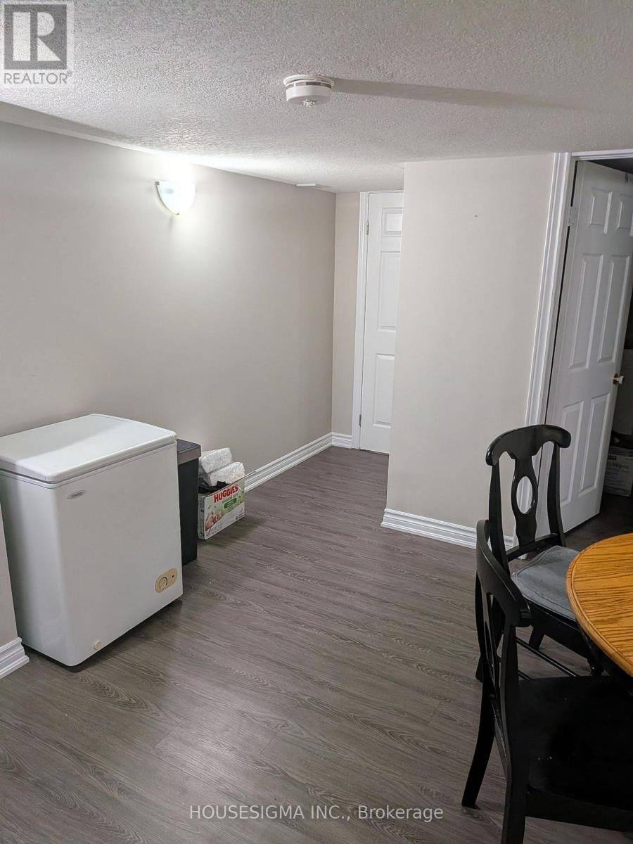 90 Penelope Drive, Kitchener, Ontario  N2N 3C5 - Photo 17 - X13043470