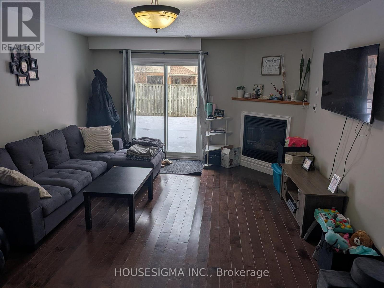 90 Penelope Drive, Kitchener, Ontario  N2N 3C5 - Photo 2 - X13043470