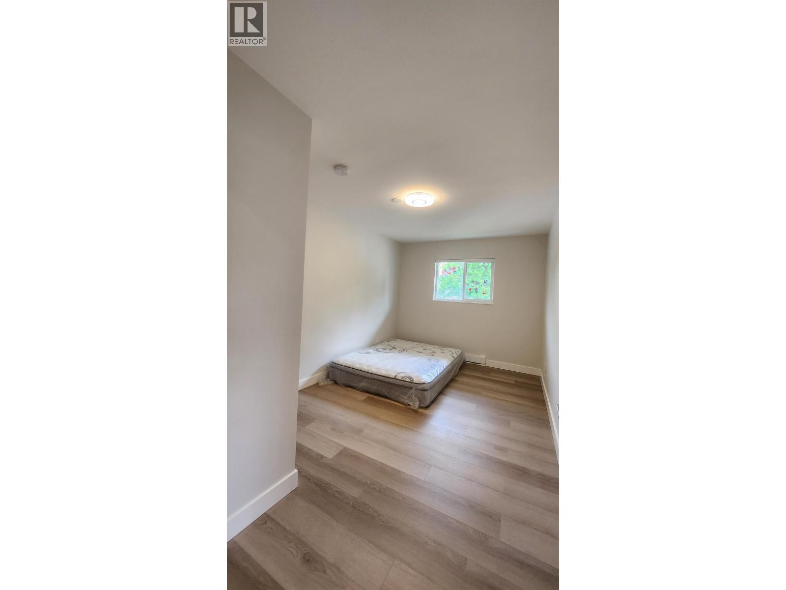 8691 Armstrong Avenue, Burnaby, British Columbia  V3N 2H4 - Photo 30 - C8078537