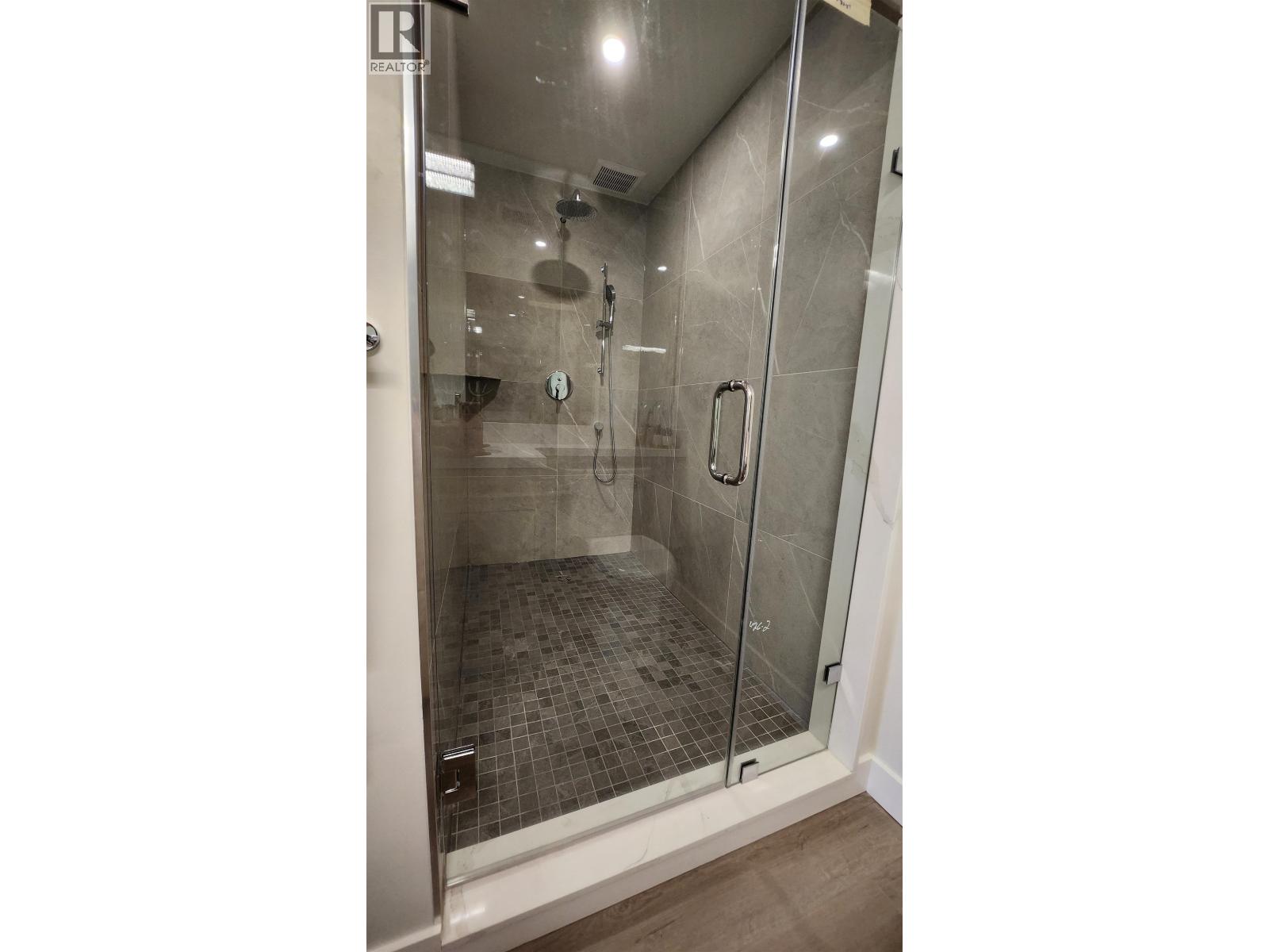 8691 Armstrong Avenue, Burnaby, British Columbia  V3N 2H4 - Photo 32 - C8078537