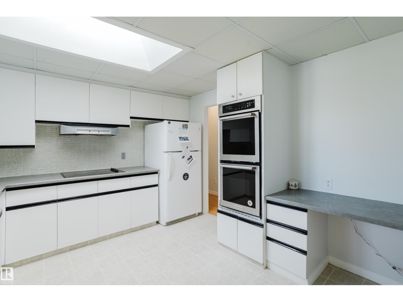 7108 83 St Nw, Edmonton, Alberta  T6C 2Y3 - Photo 11 - E4485997