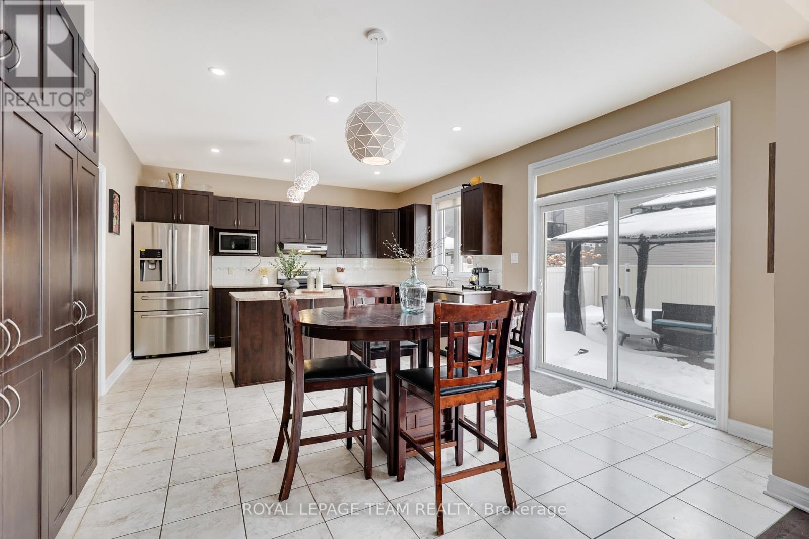 209 Mission Trail Crescent, Ottawa, Ontario  K2T 0H7 - Photo 14 - X12920216