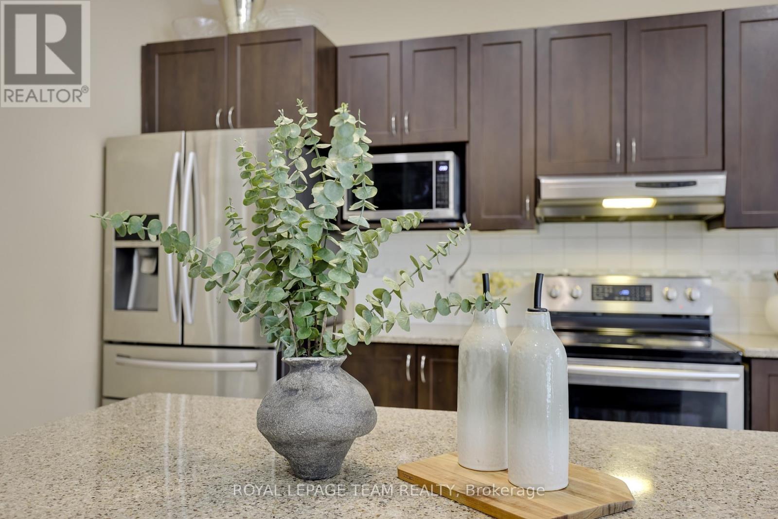209 Mission Trail Crescent, Ottawa, Ontario  K2T 0H7 - Photo 16 - X12920216