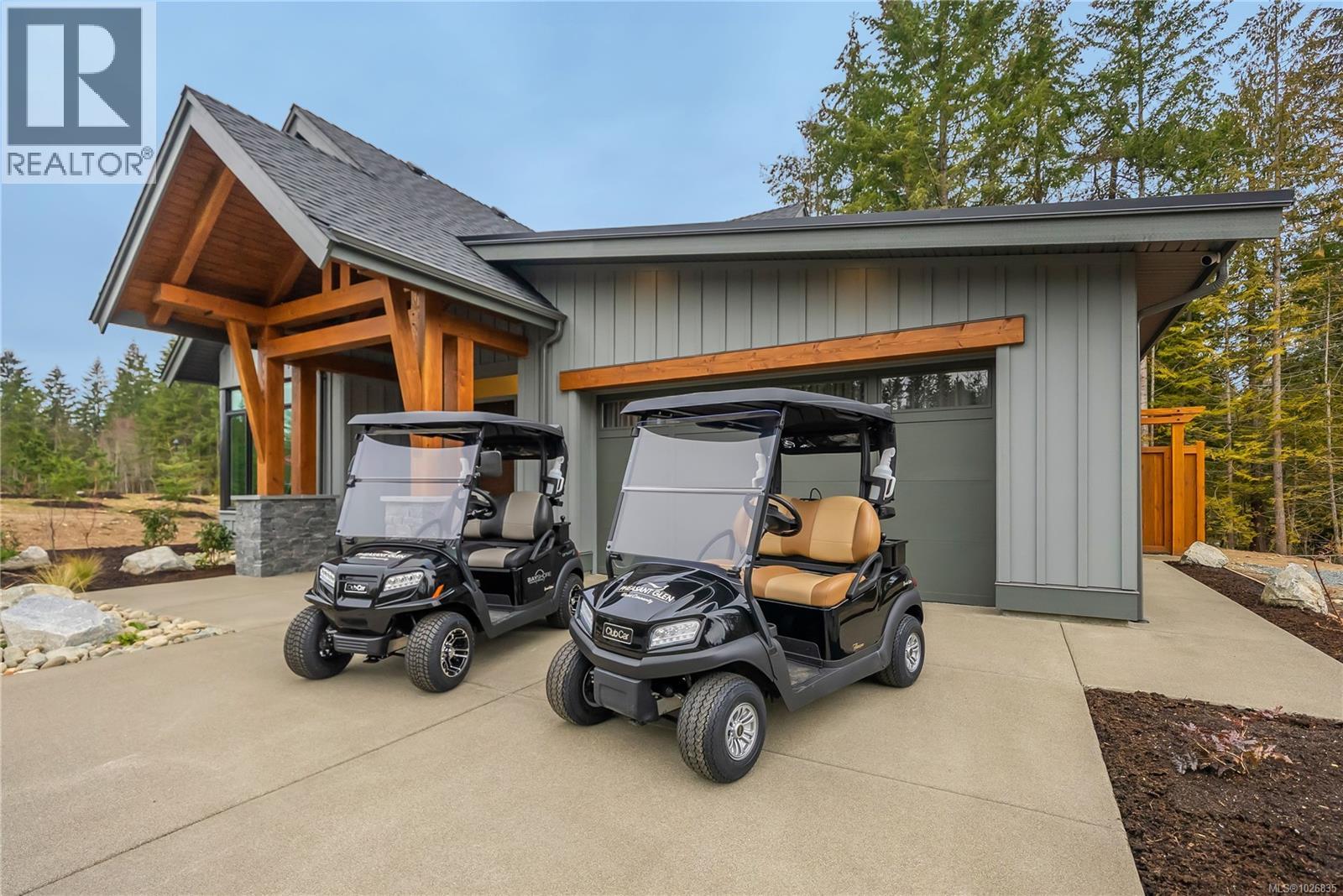 513 Hole-In-One Dr, Qualicum Beach, British Columbia  V9K 0B9 - Photo 1 - 1026835