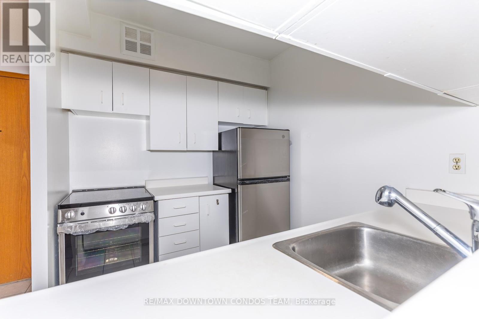 2116 - 44 St Joseph Street, Toronto, Ontario  M4Y 2W4 - Photo 18 - C13071316