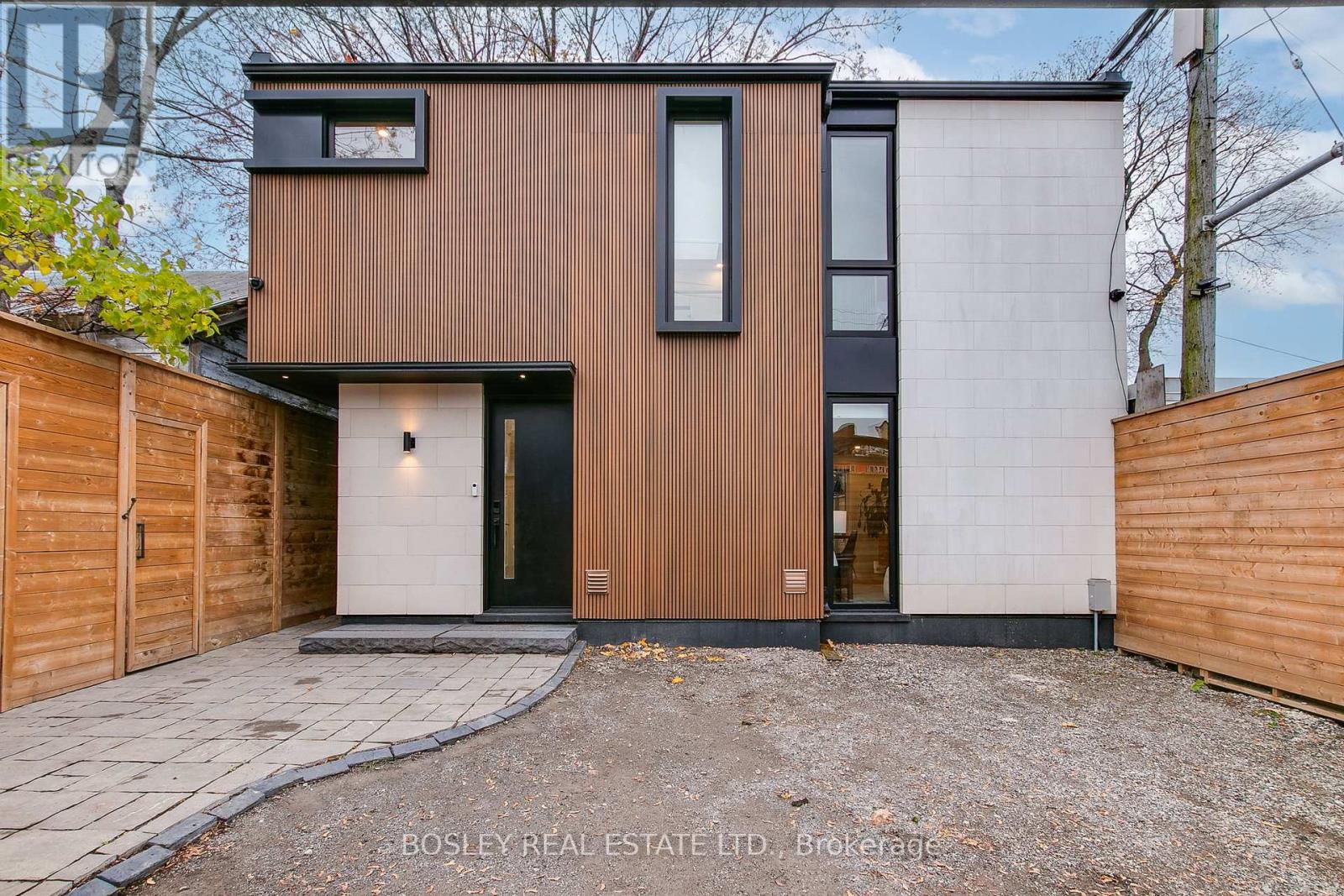 108 MOBERLY AVENUE, Toronto, Ontario
