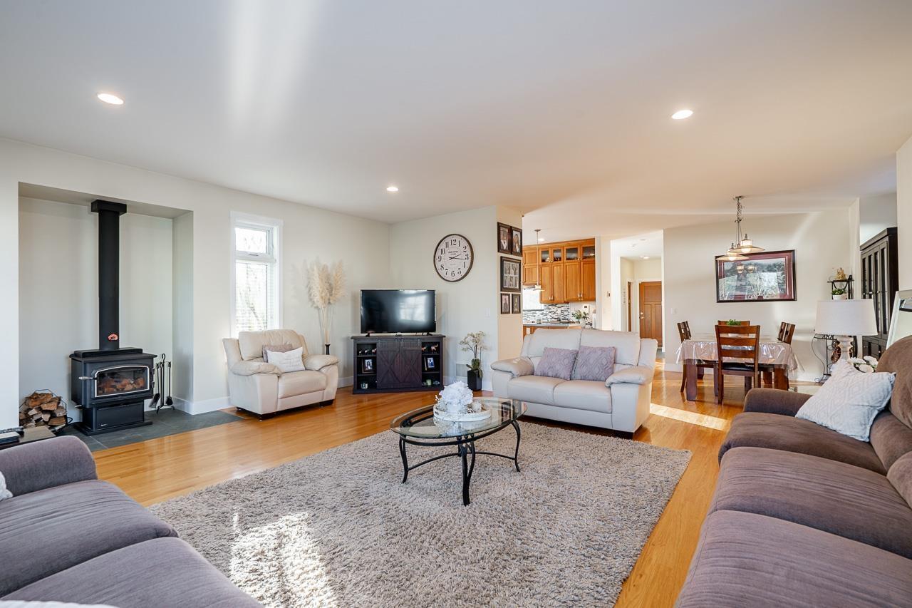 3302 168 Street, Surrey, British Columbia  V3Z 1E4 - Photo 2 - R3081919