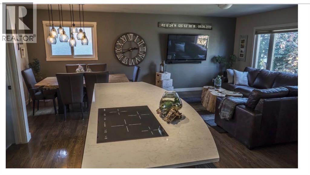 5004 43 Street SW, Calgary, Alberta  T3E 3R3 - Photo 14 - A2305203
