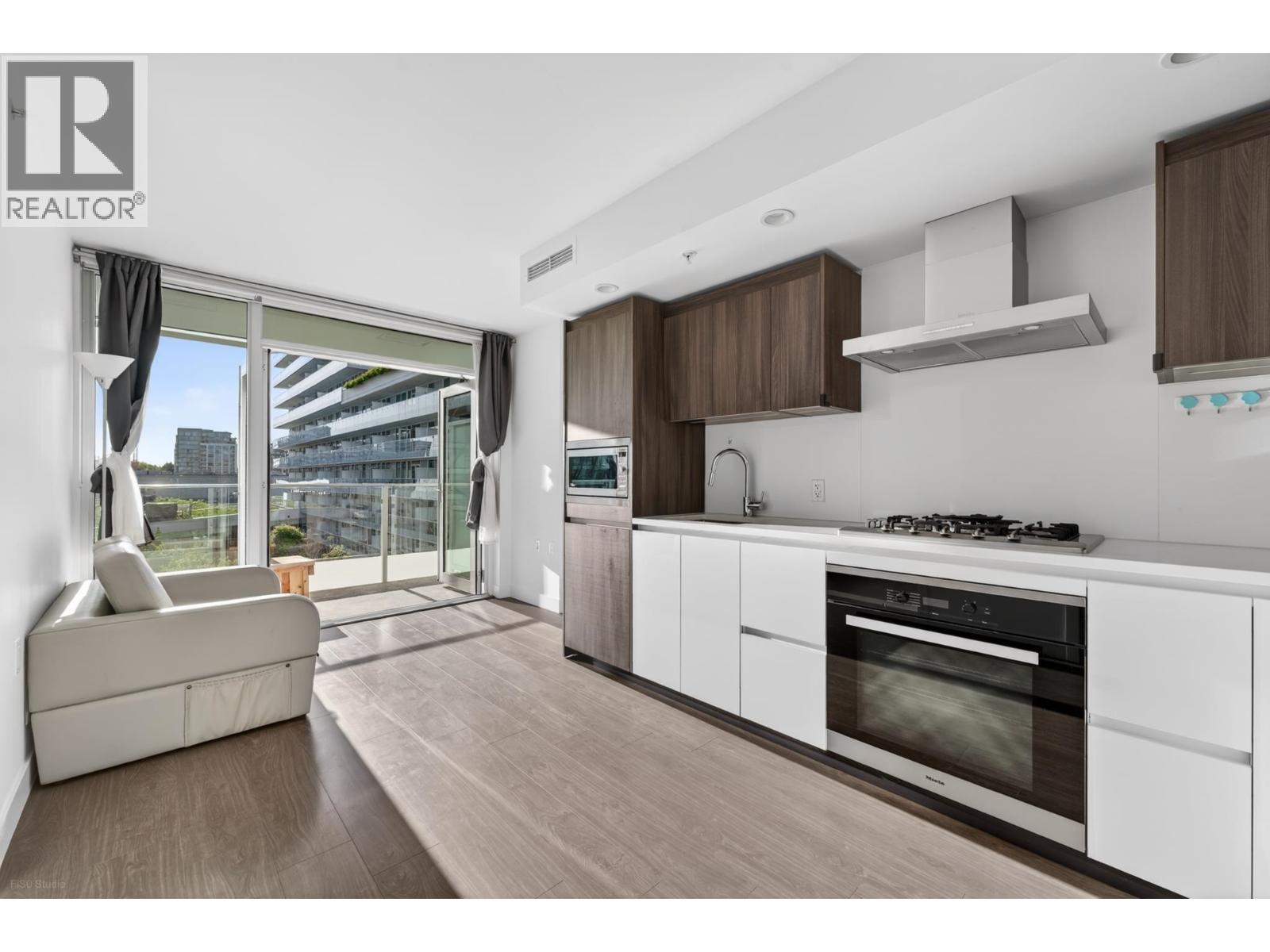651 6328 No. 3 Road, Richmond, British Columbia  V6Y 0L6 - Photo 2 - R3120196