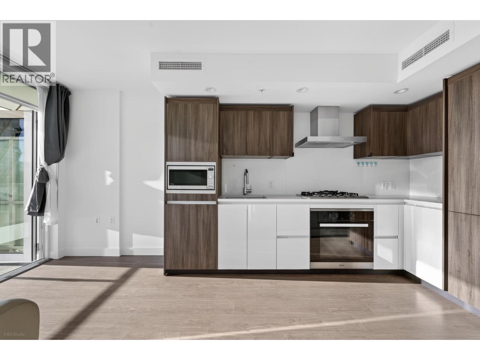 651 6328 No. 3 Road, Richmond, British Columbia  V6Y 0L6 - Photo 8 - R3120196