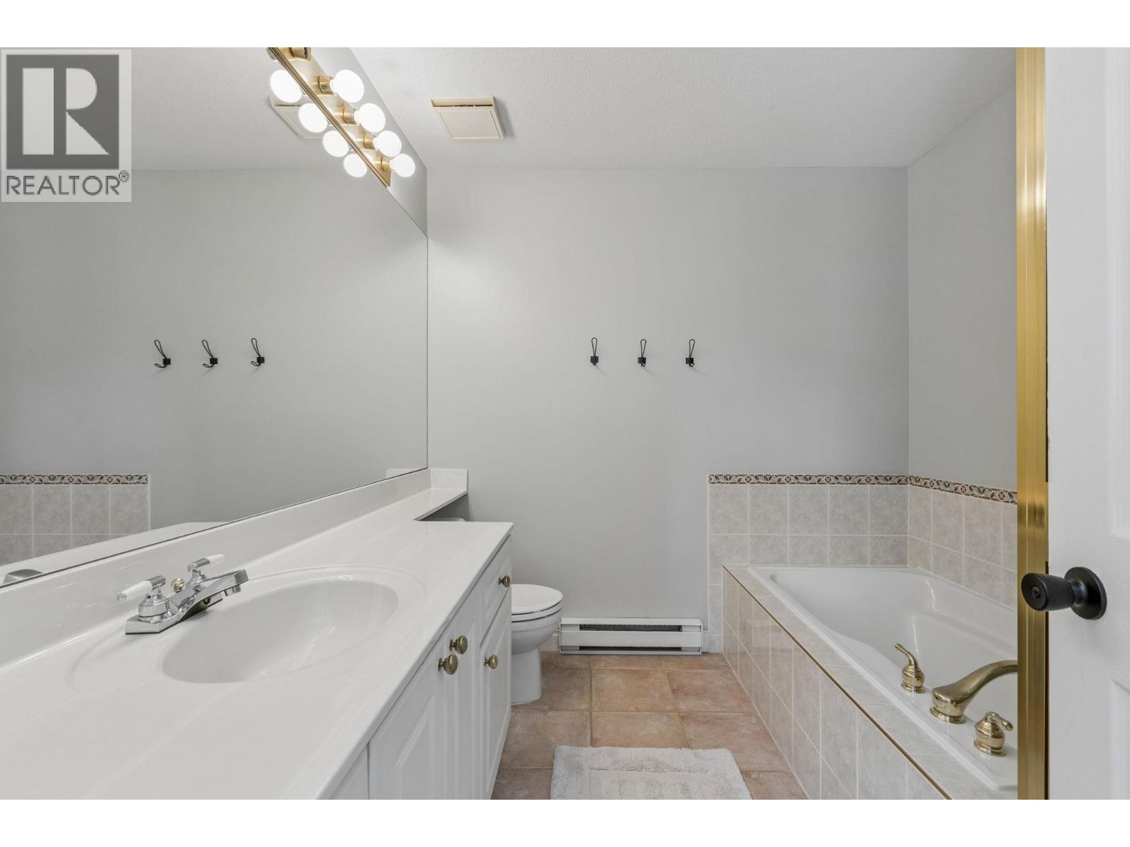 3 222 E 5th Street, North Vancouver, British Columbia  V7L 1L7 - Photo 25 - R3120142