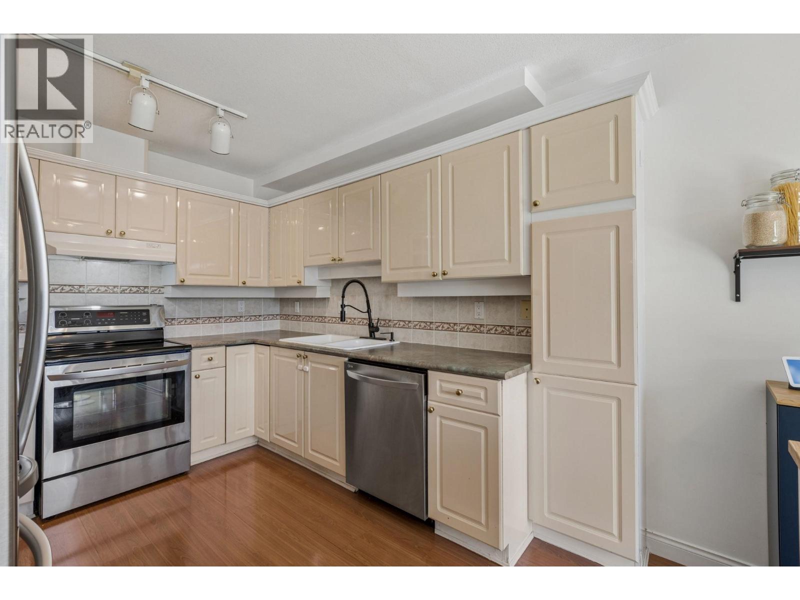 3 222 E 5th Street, North Vancouver, British Columbia  V7L 1L7 - Photo 17 - R3120142