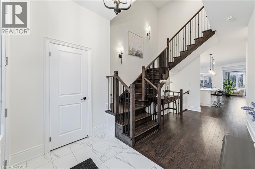 477 Parent Place, Milton, Ontario  L9E 1L4 - Photo 4 - 40810651