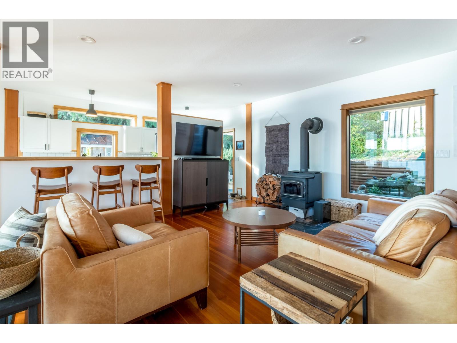 811 Marine Drive, Gibsons, British Columbia  V0N 1V1 - Photo 8 - R3119812