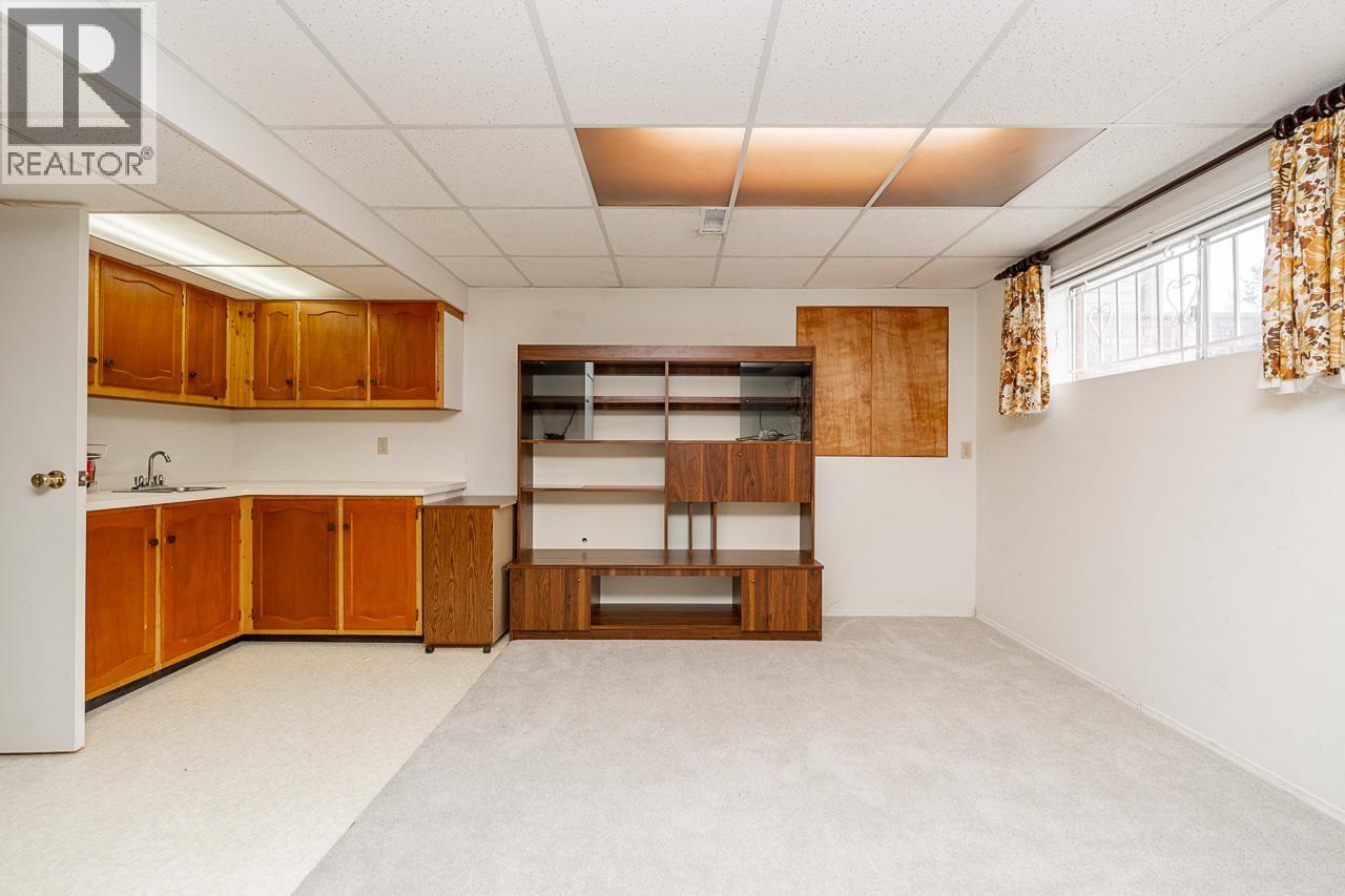 7055 Kitchener Street, Burnaby, British Columbia  V5A 1K8 - Photo 23 - R3120063
