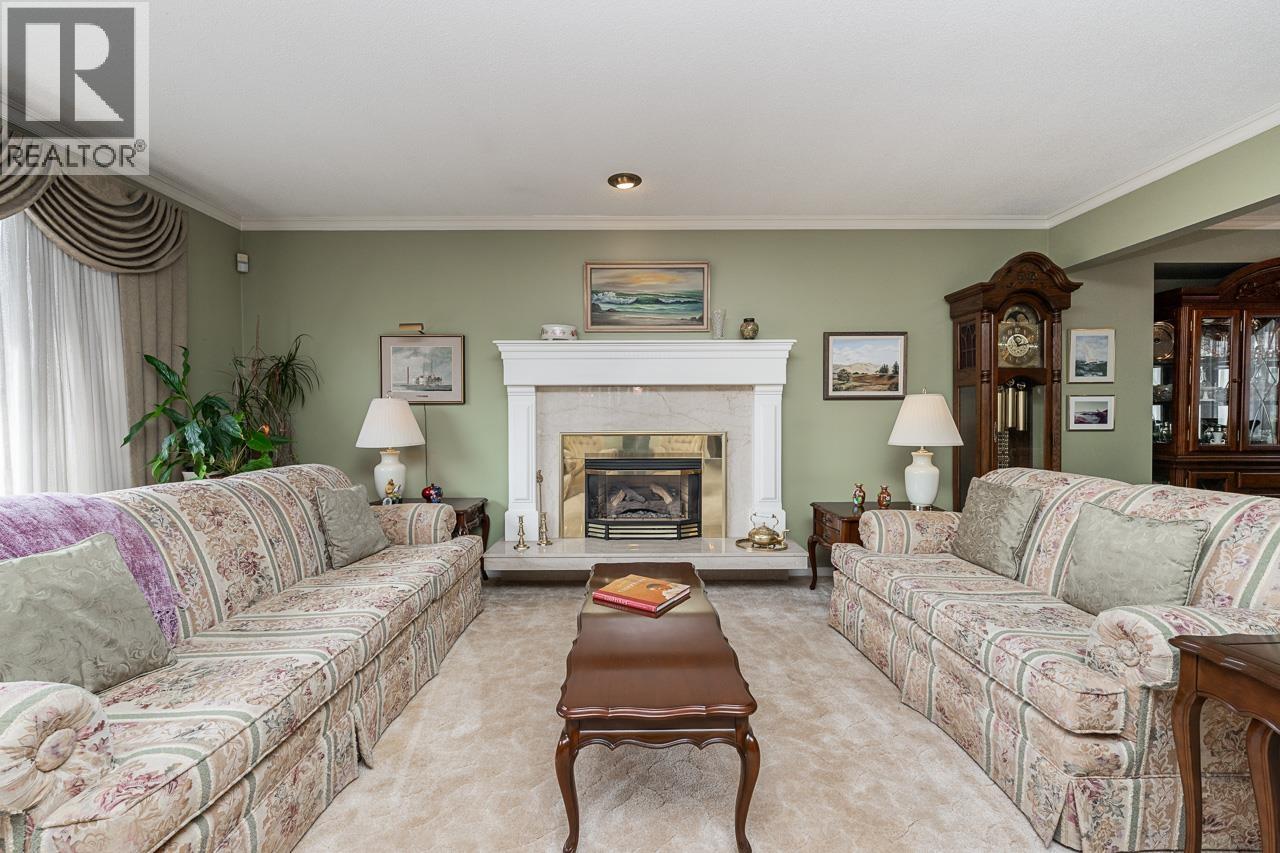 7055 Kitchener Street, Burnaby, British Columbia  V5A 1K8 - Photo 4 - R3120063