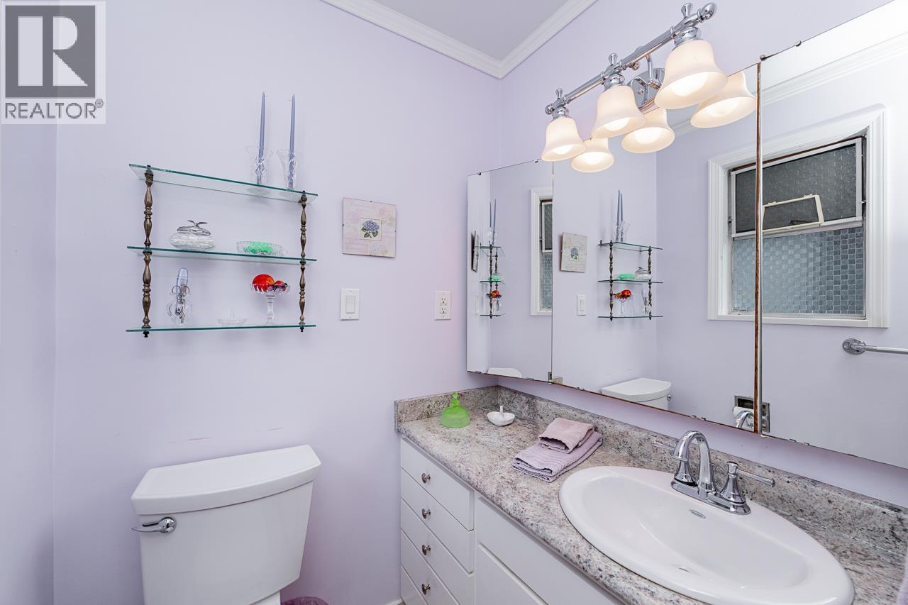 7055 Kitchener Street, Burnaby, British Columbia  V5A 1K8 - Photo 15 - R3120063