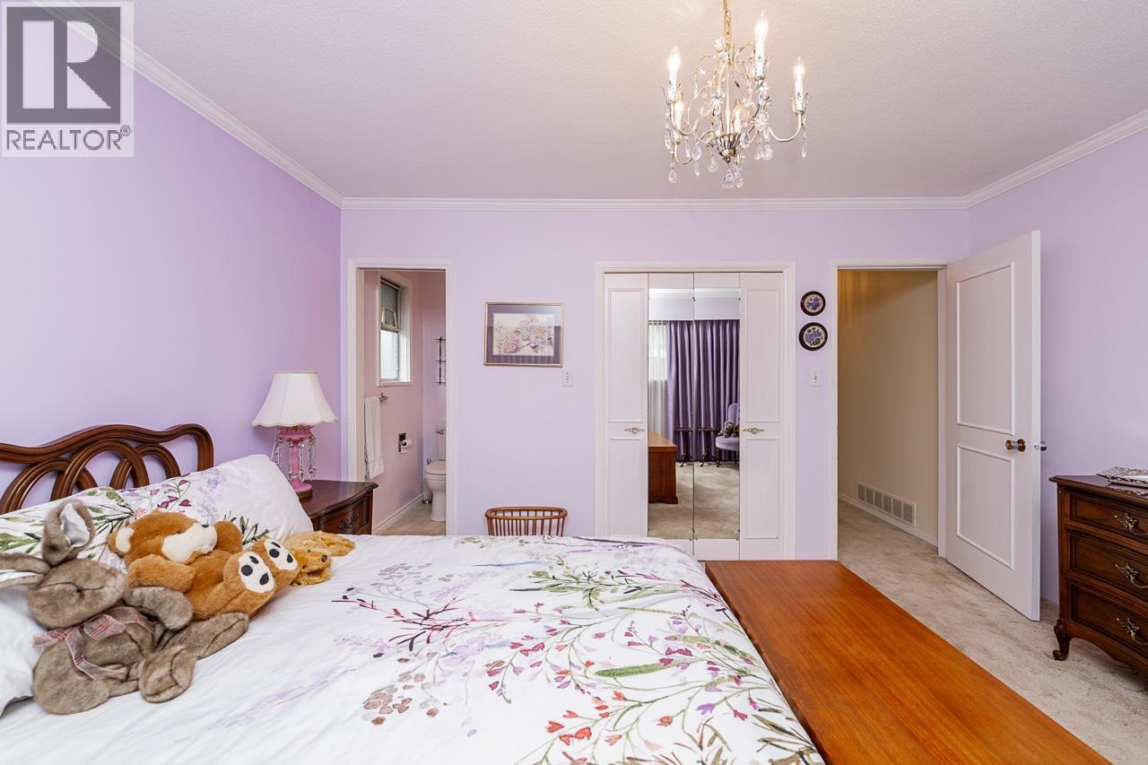7055 Kitchener Street, Burnaby, British Columbia  V5A 1K8 - Photo 14 - R3120063