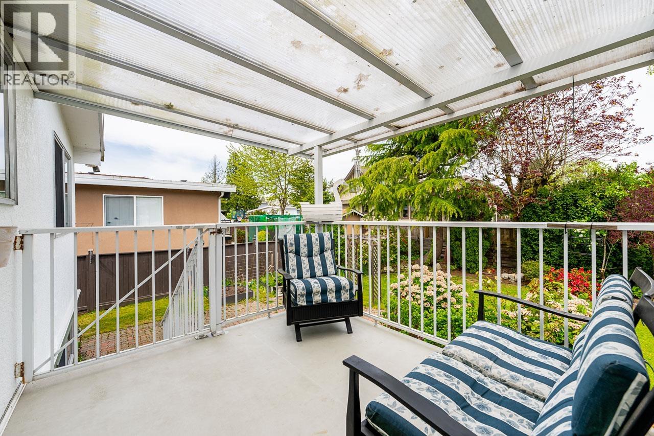 7055 Kitchener Street, Burnaby, British Columbia  V5A 1K8 - Photo 28 - R3120063