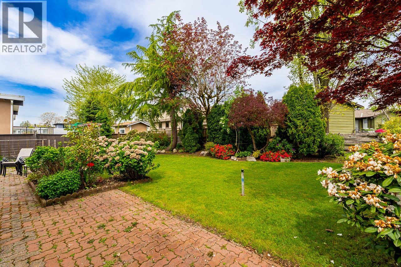 7055 Kitchener Street, Burnaby, British Columbia  V5A 1K8 - Photo 31 - R3120063