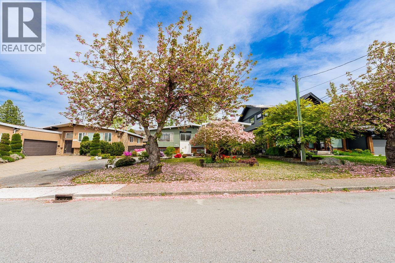 7055 Kitchener Street, Burnaby, British Columbia  V5A 1K8 - Photo 39 - R3120063