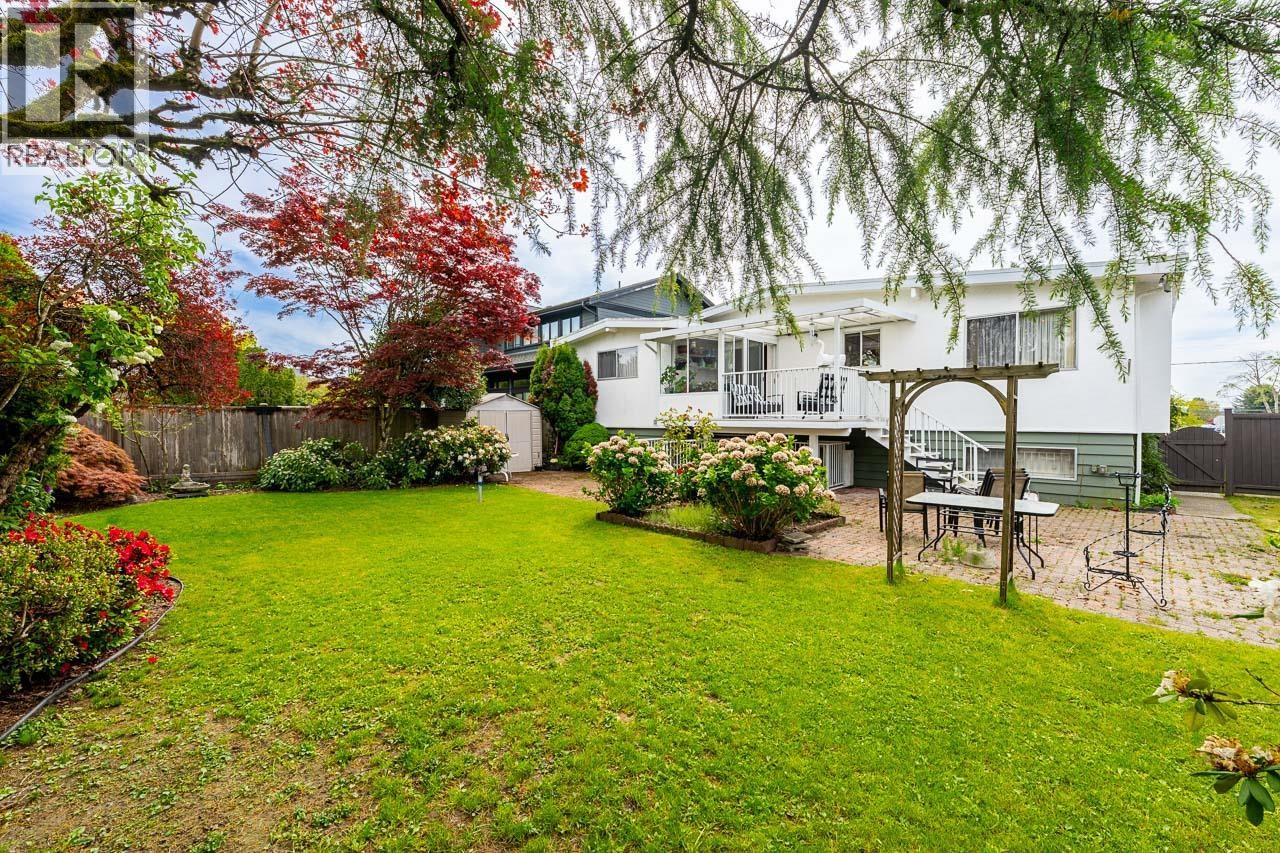 7055 Kitchener Street, Burnaby, British Columbia  V5A 1K8 - Photo 34 - R3120063