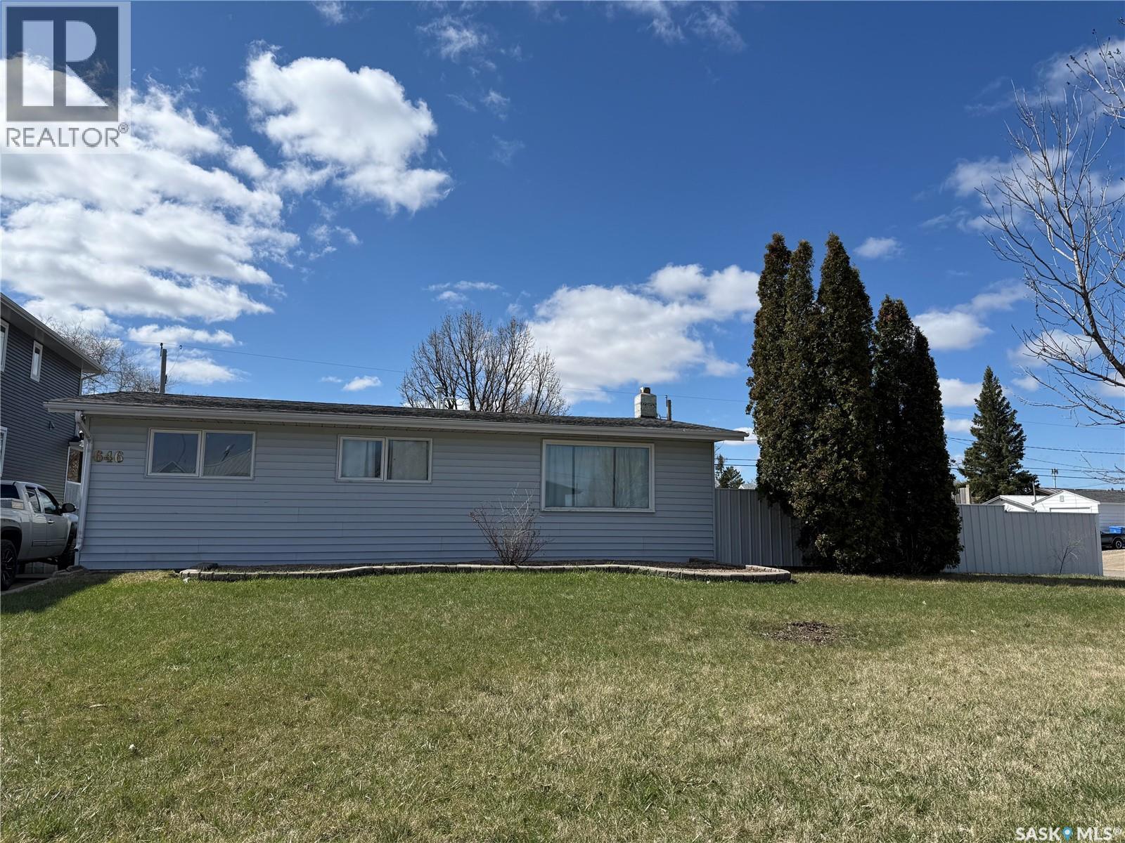 646 Albert STREET, Estevan, Saskatchewan